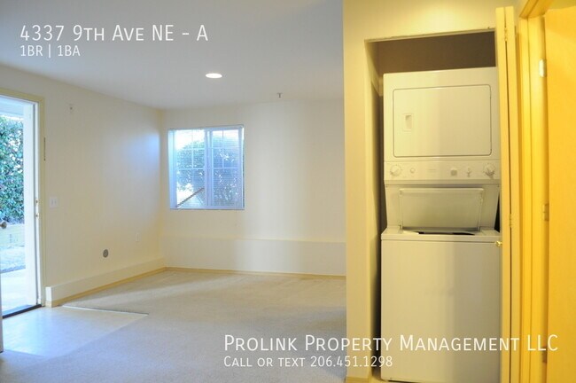 Building Photo - 4337 9th Ave NE