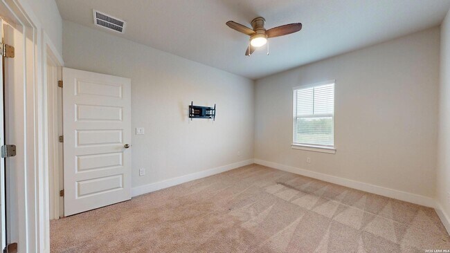 Building Photo - 11526 Hollering Pass