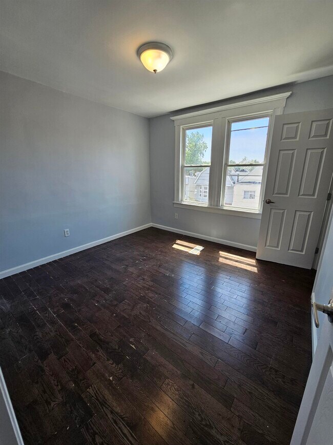 Building Photo - 222 Wilkinson Ave