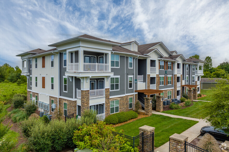 Building Photo - The Preserve at Spring Creek