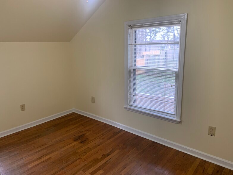 Second bedroom from door - 820 N Jackson St