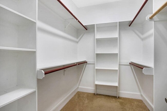 Building Photo - 6715 Windrift Way