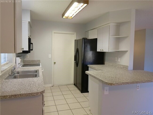 Building Photo - 5921 W Woodhill Ct