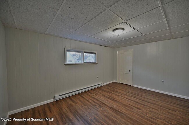 Building Photo - 109 Walnut St