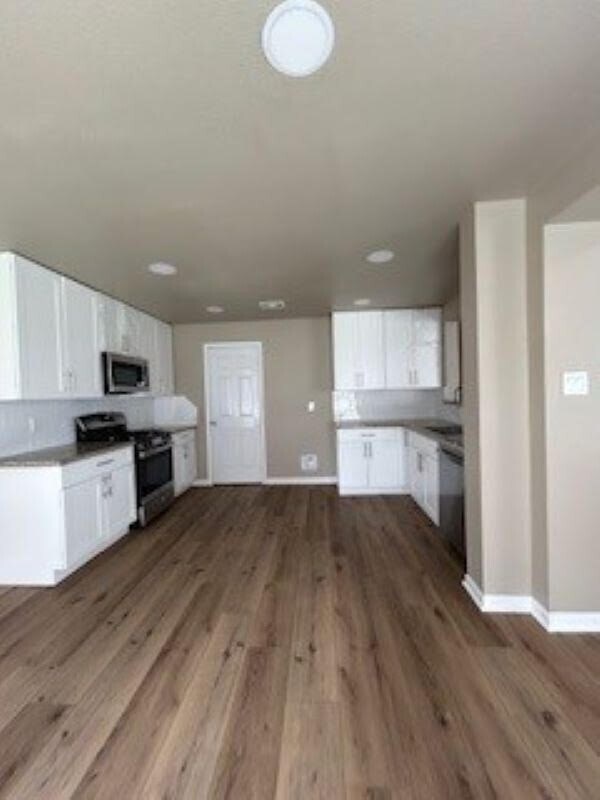 Building Photo - 17107 Westminster Village Ct