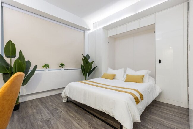 Primary Photo - 12607 Larchmere Blvd