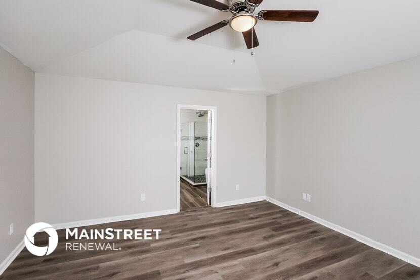 Building Photo - 11502 Top Walnut Loop