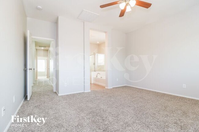 Building Photo - 9918 W Bloch Rd