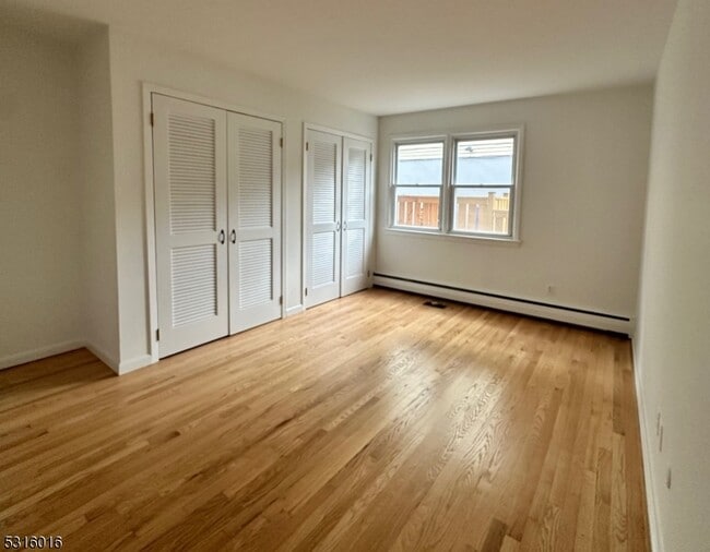 Building Photo - 1 Oak Grove Rd