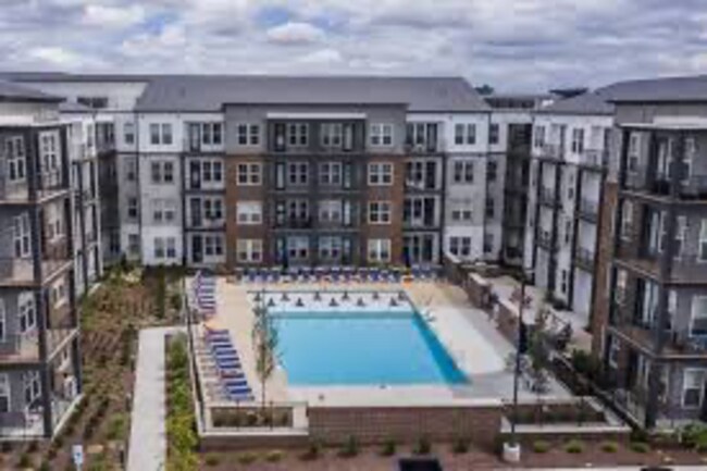 Building Photo - 541 Great Circle Rd