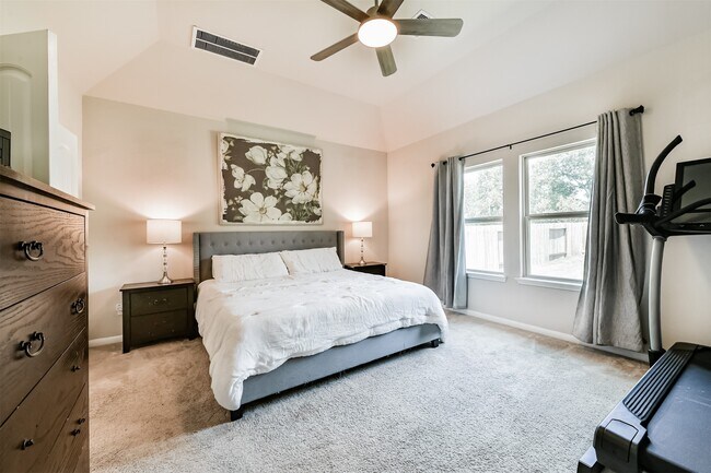 Building Photo - 533 Winburn Tide Ln