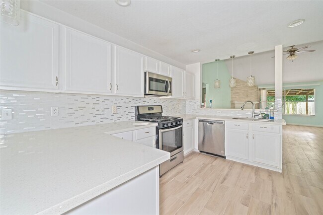 Building Photo - 10950 Linden Gate Dr