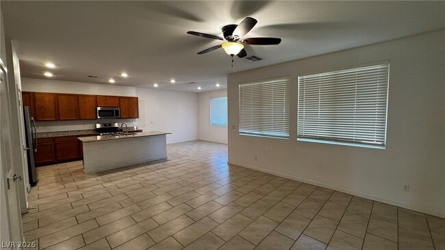 Building Photo - 7080 Garnet Crest Ct