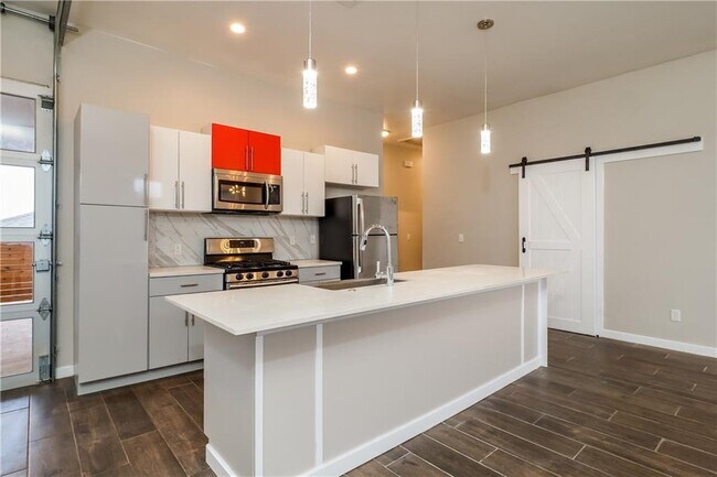 Building Photo - 11233 Paradise Out Ln