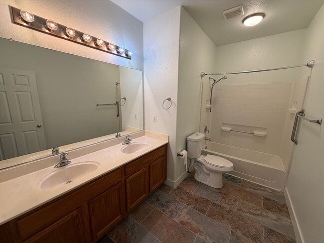 Building Photo - 8660 Banton Cir