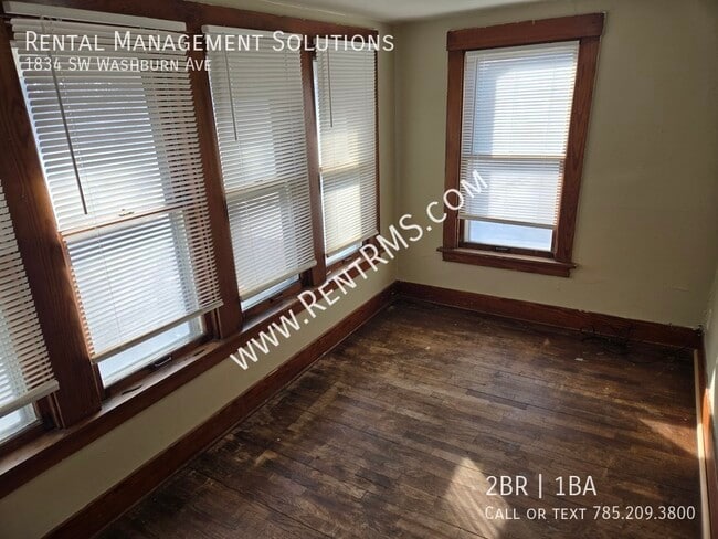 Building Photo - 1834 SW Washburn Ave