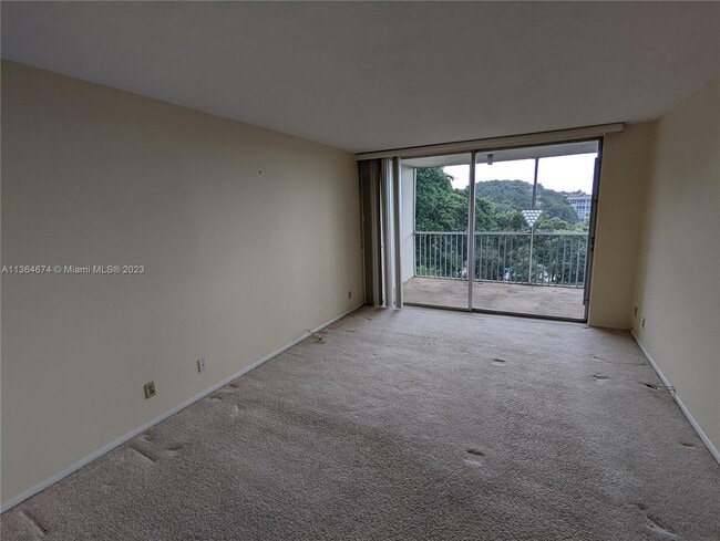 Building Photo - 2600 S Course Dr