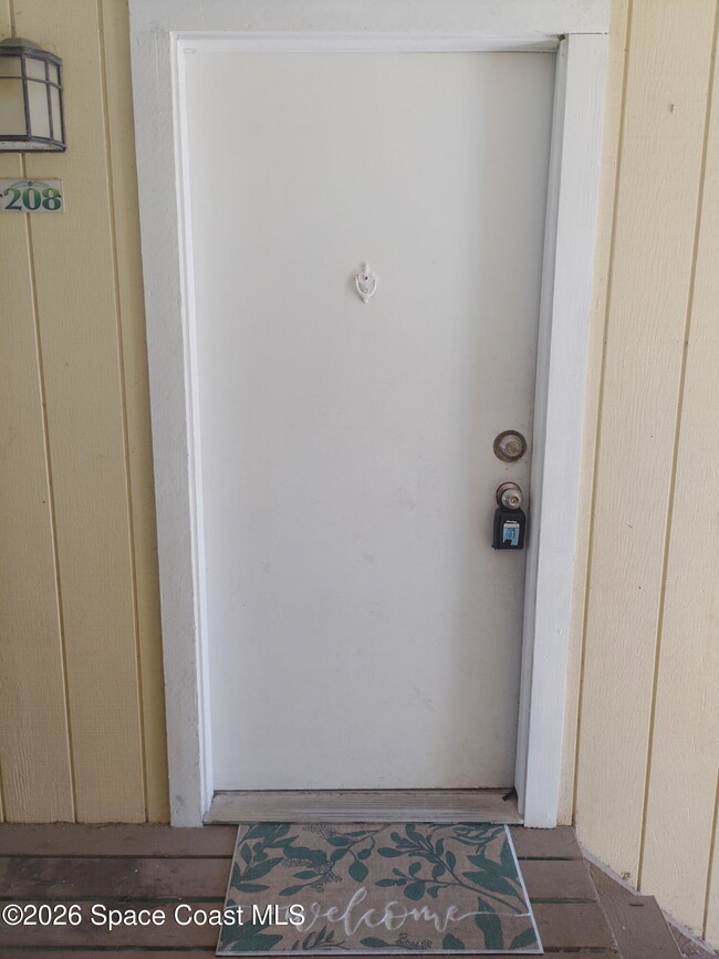 Building Photo - 2130 Forest Knoll Dr NE