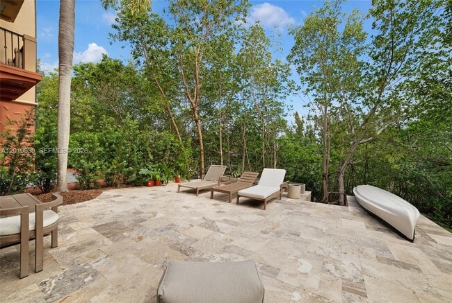 Building Photo - 6226 Paradise Point Dr