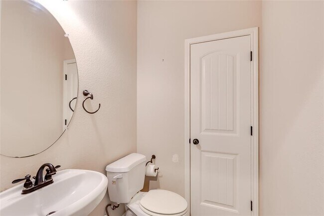 Building Photo - 11300 Cherisse Dr