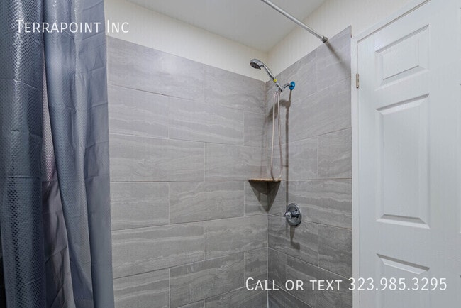 Building Photo - 456 S Breed St