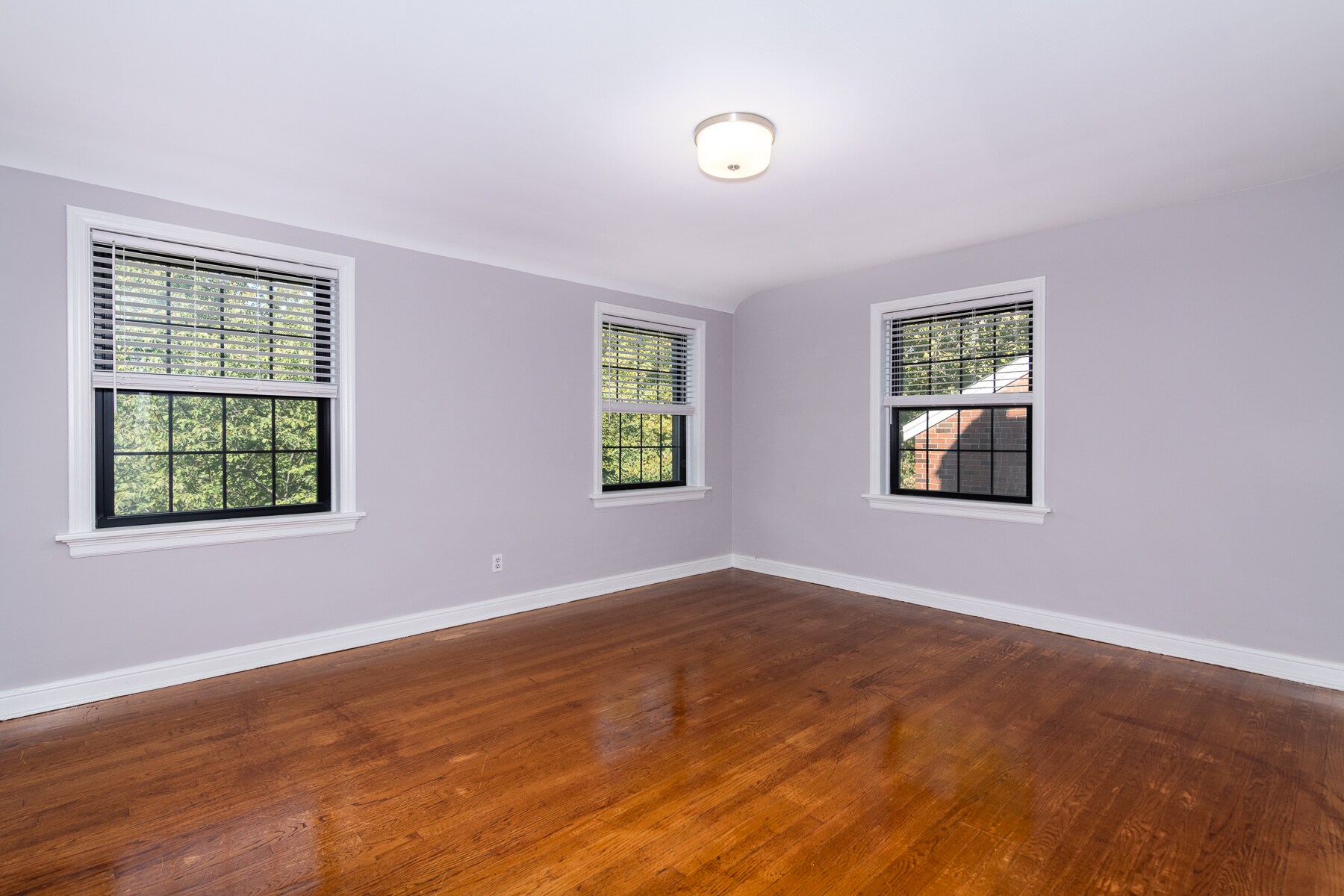 Building Photo - 1112 Sanford Ave