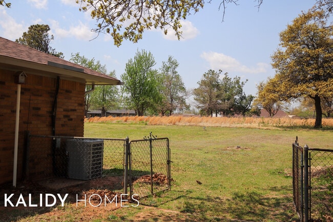 Building Photo - 1891 Lytal Ln