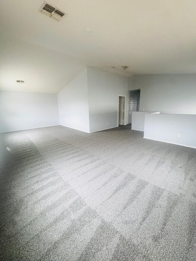 Building Photo - 3143 W Jessica Ln