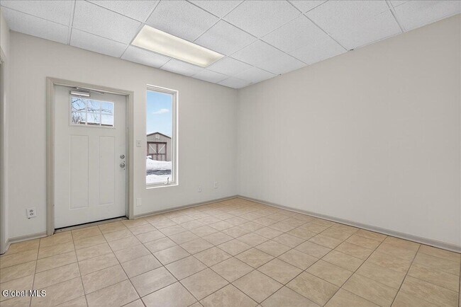 Building Photo - 54 Freemans Bridge Rd