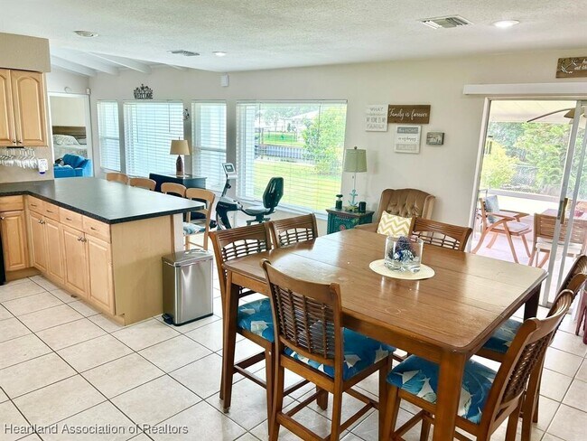 Building Photo - 120 Happiness Ave