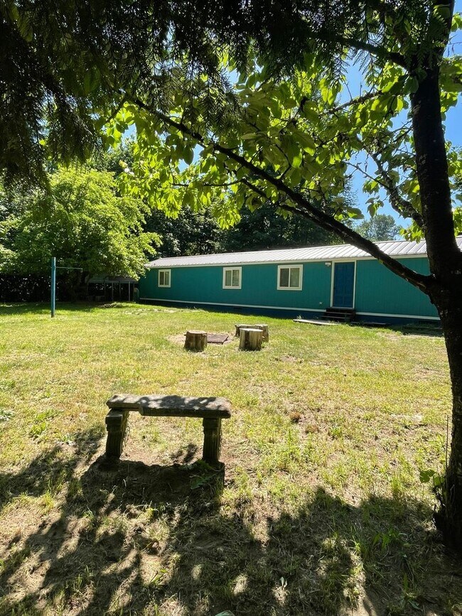 Building Photo - Charming 2BR House in Spanaway
