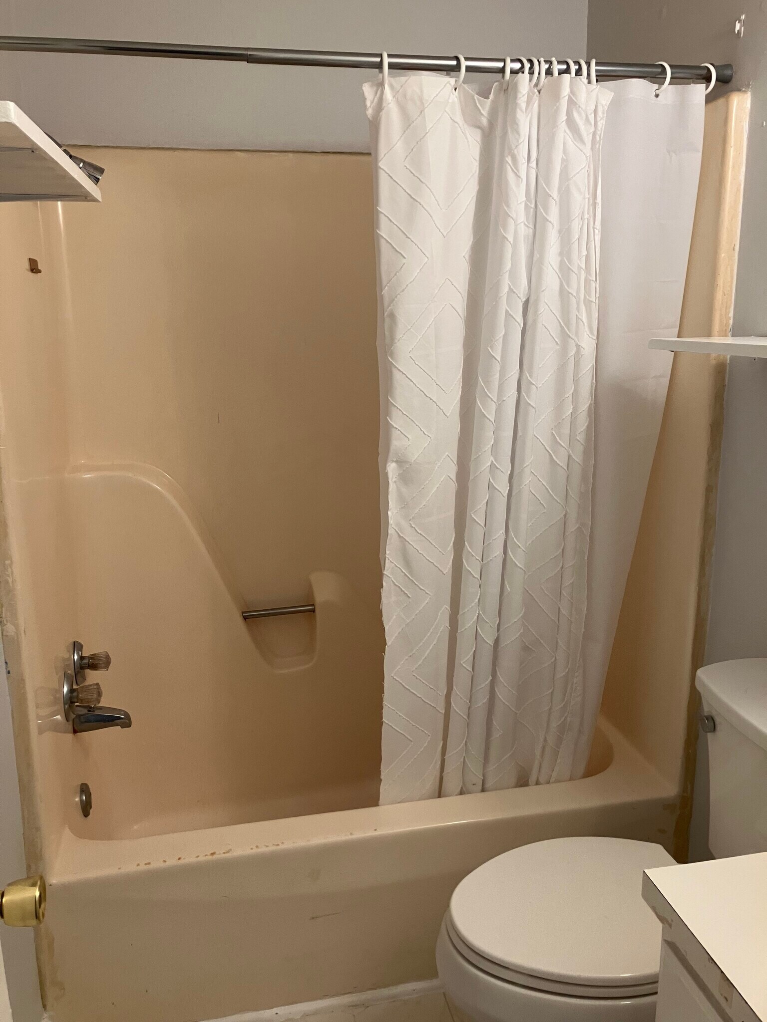 Building Photo - 18 Century St