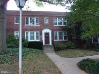 Building Photo - 1776 N Troy St