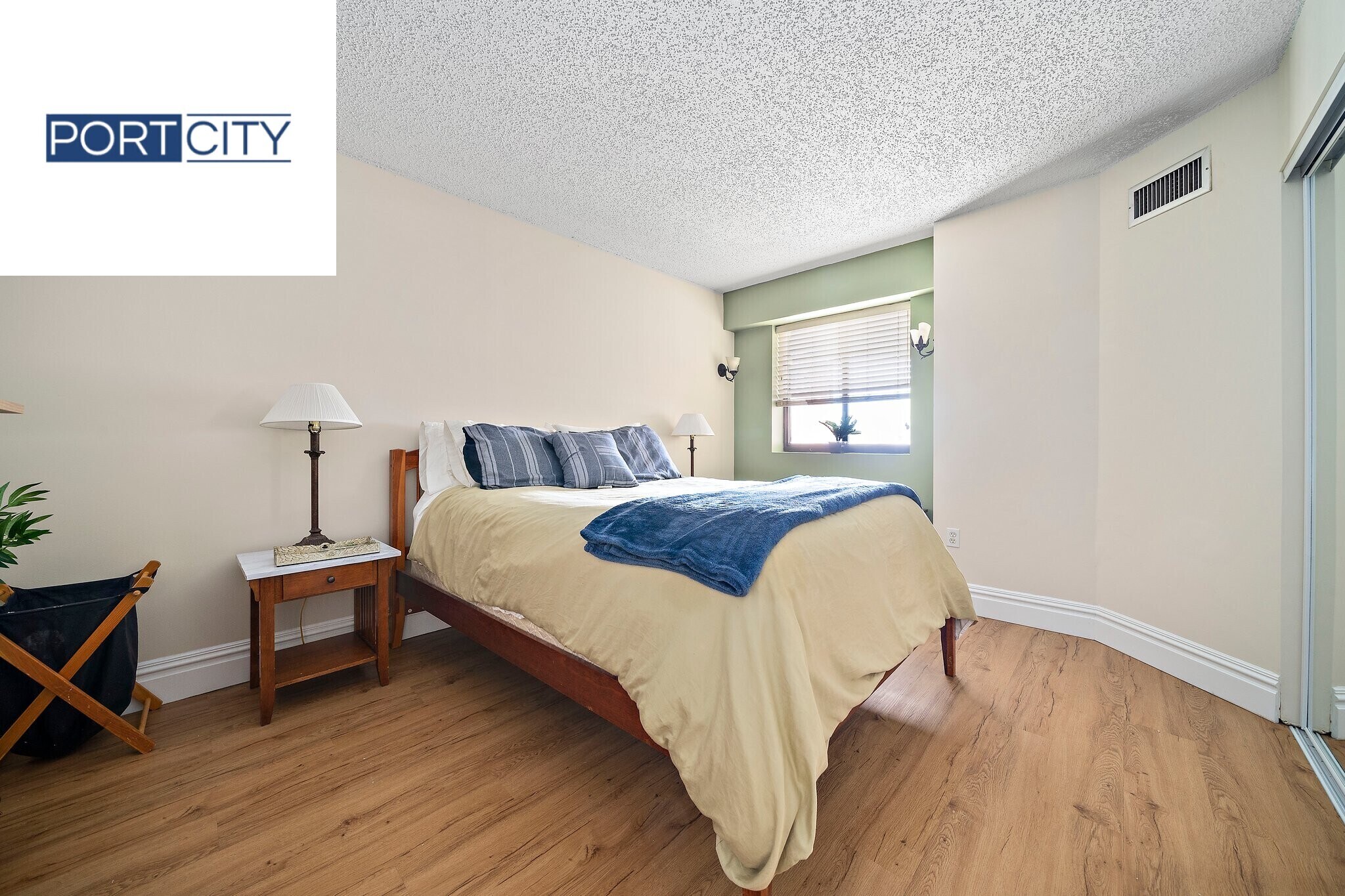 Building Photo - 15 North Beacon St