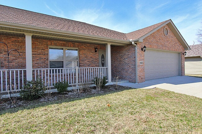 Building Photo - Travelers Way 2479/2481