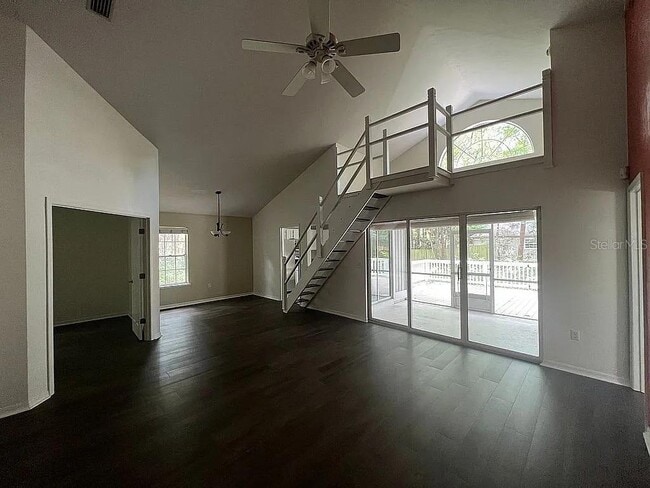 Building Photo - 5127 SW 94th St