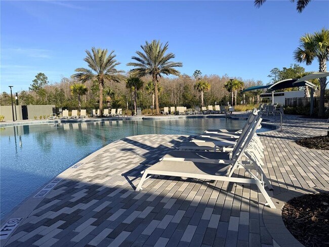 Building Photo - 9948 Red Canoe Aly