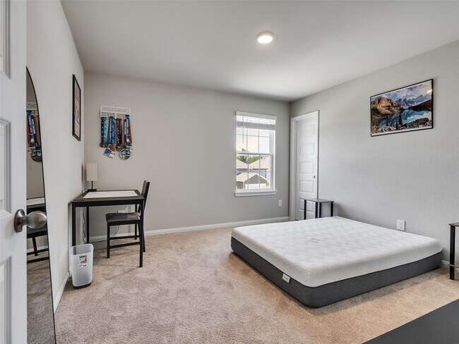 Building Photo - 2416 Bluefish Ct