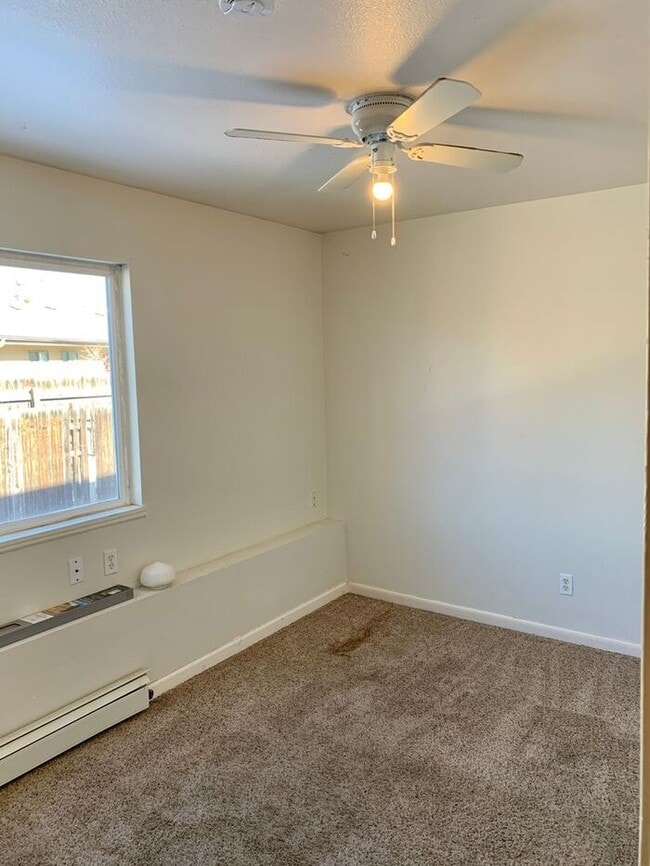 Building Photo - Move in specials - Pick One - 2 Weeks free or $100 off monthly rent. Flexible lease terms are ava...