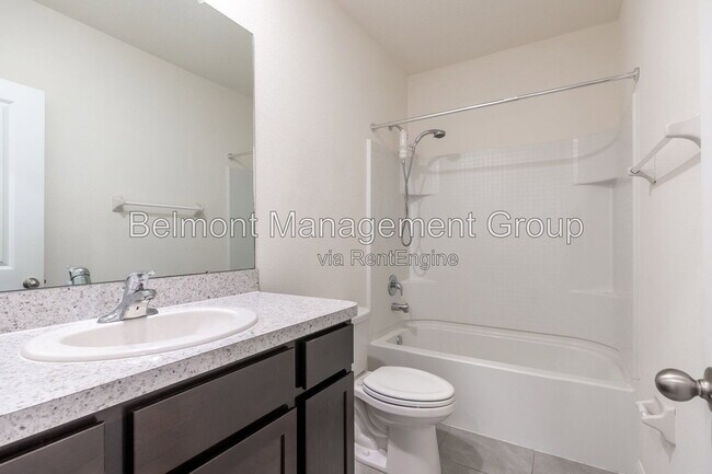 Building Photo - 33028 Tulip Petal Ln