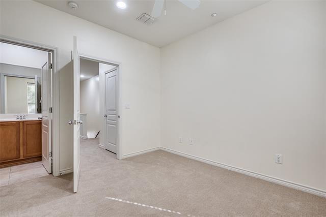 Building Photo - 4225 McKinney Ave