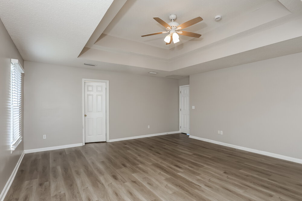 Building Photo - 276 Porta Rosa Circle