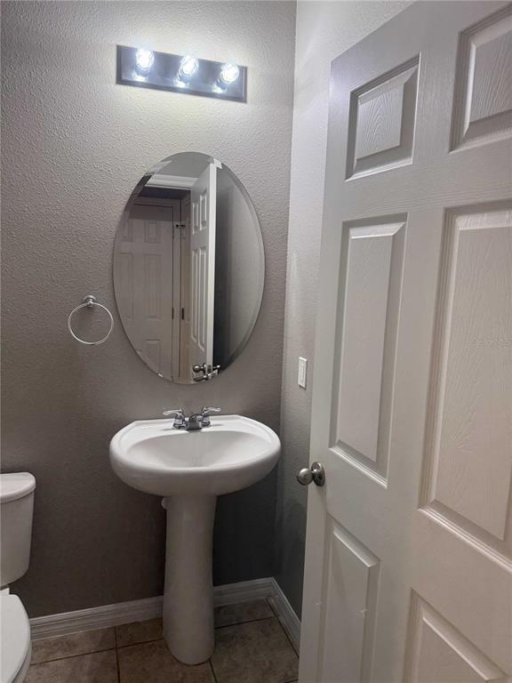 Building Photo - 12030 Silverlake Park Dr