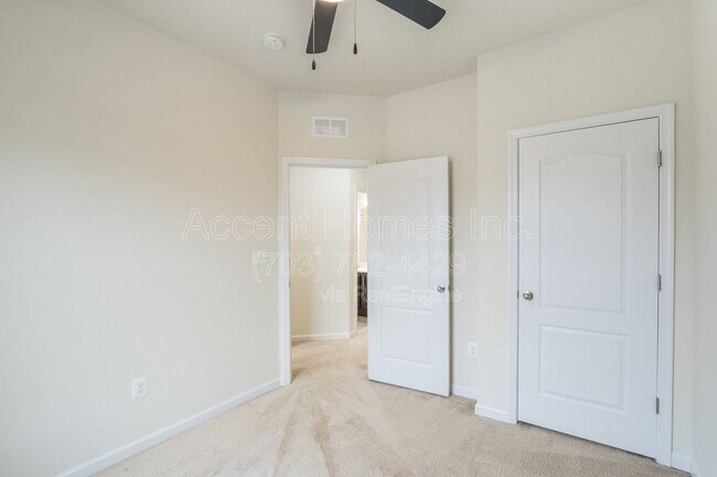 Building Photo - 8605 Sweet Rose Ct