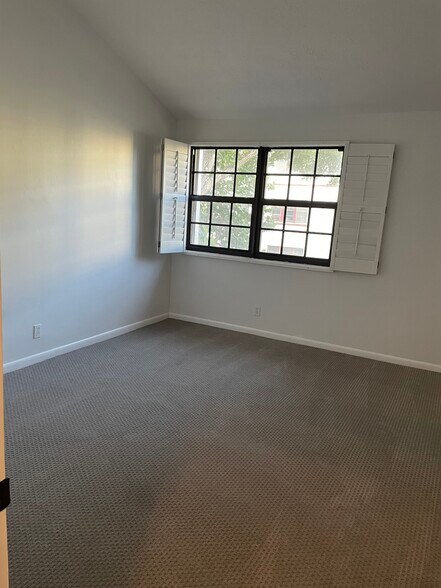 Bedroom 1 - 810 SE 2nd St