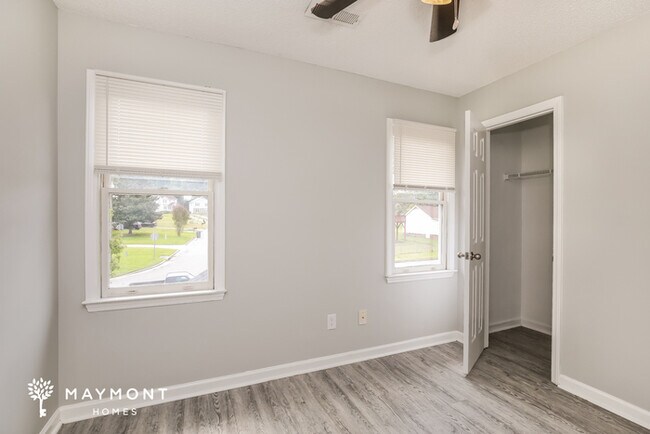 Building Photo - 4009 Hope Valley Ln