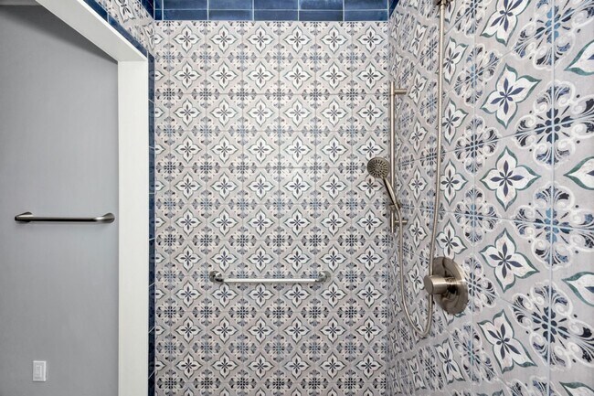 Building Photo - 195 AL-79