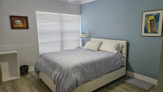 Building Photo - 16446 NE 27th Pl