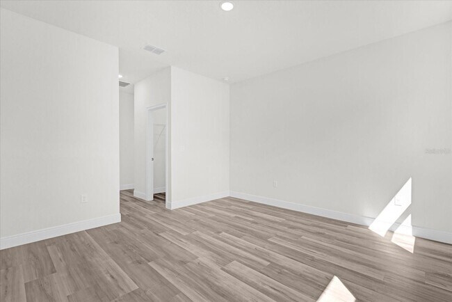 Building Photo - 15101 SW 51st Terrace