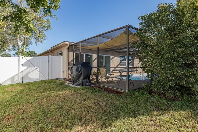Building Photo - 7334 Bent Oak Dr
